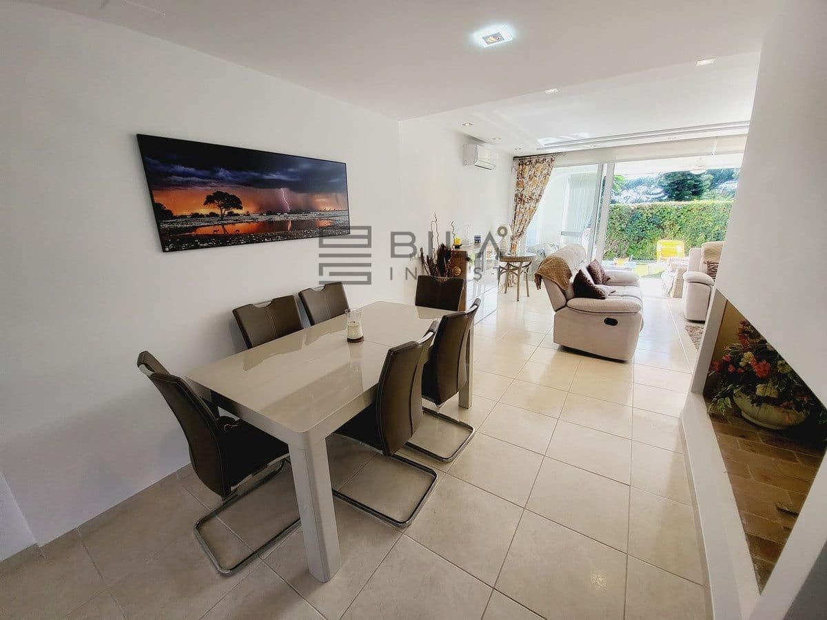 3 sovrum Hus till salu i Miraflores med pool garage - 599 000 € (Ref: 9694579)