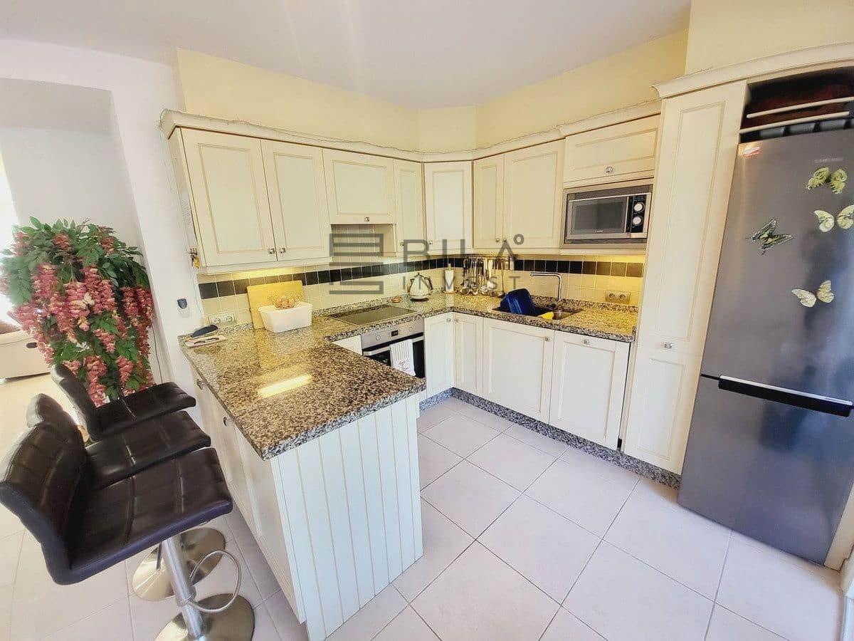 3 sovrum Hus till salu i Miraflores med pool garage - 599 000 € (Ref: 9694579)