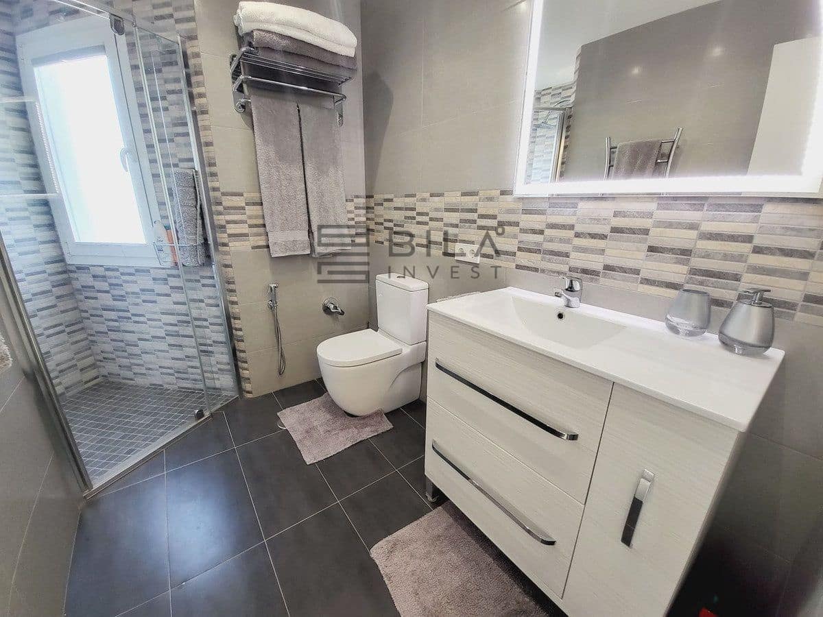 3 sovrum Hus till salu i Miraflores med pool garage - 599 000 € (Ref: 9694579)