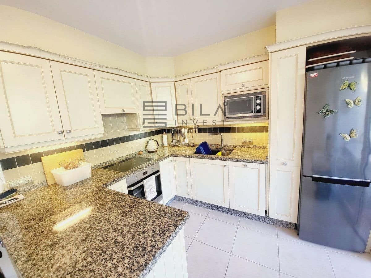 3 sovrum Hus till salu i Miraflores med pool garage - 599 000 € (Ref: 9694579)