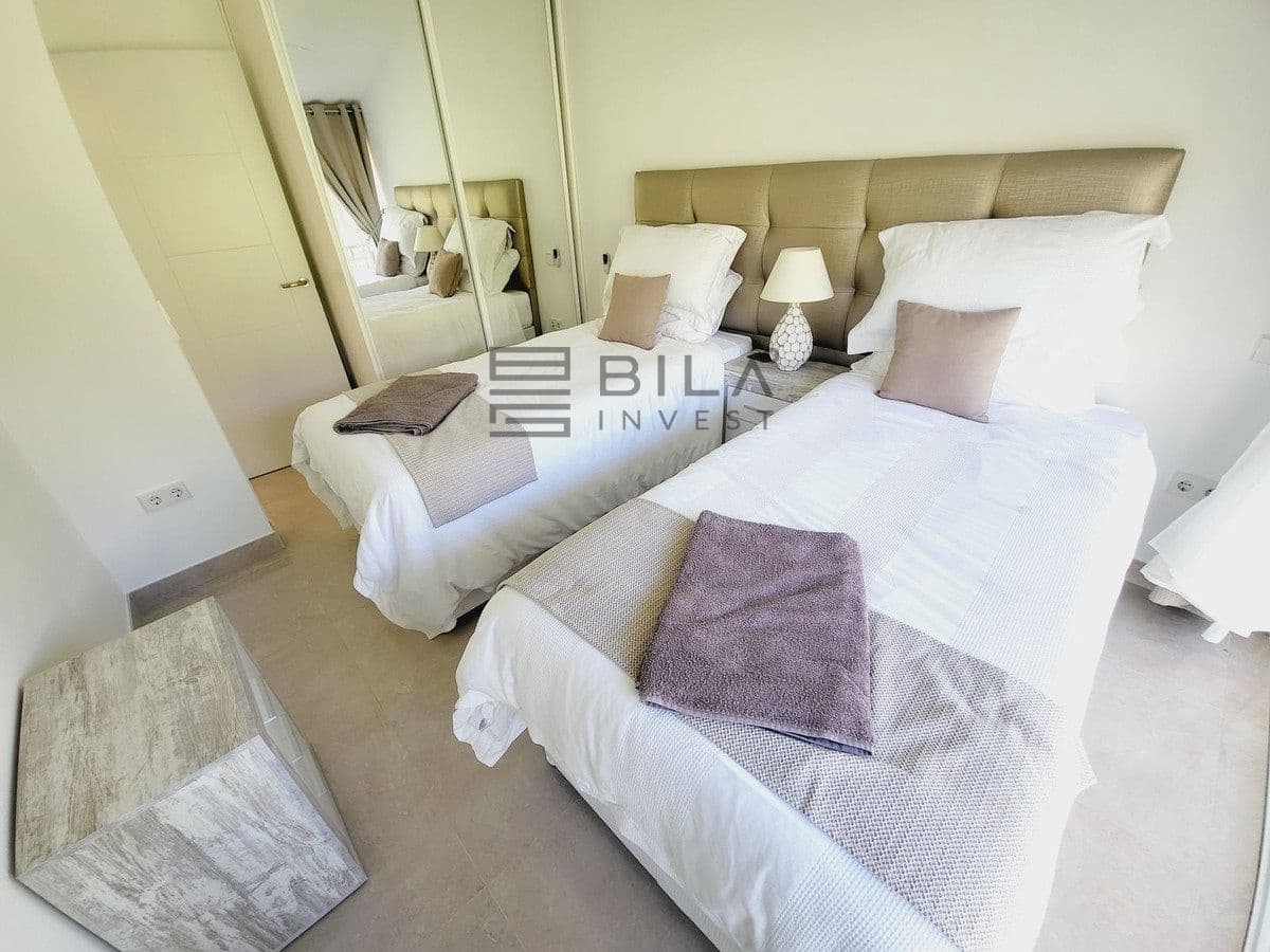 3 sovrum Hus till salu i Miraflores med pool garage - 599 000 € (Ref: 9694579)