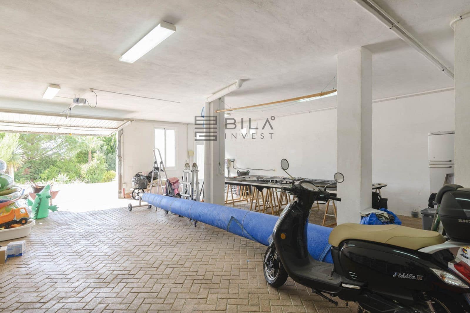 4 bedroom Villa for sale in Valtocado with pool garage - € 1,075,000 (Ref: 9696706)