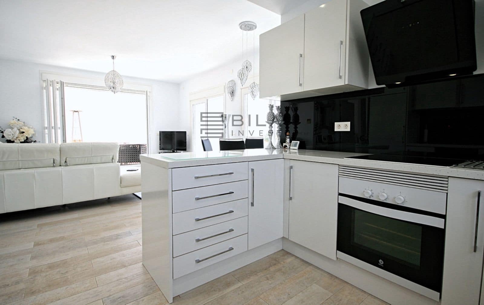 4 bedroom Villa for sale in La Cala de Mijas with pool garage - € 995,000 (Ref: 9714407)