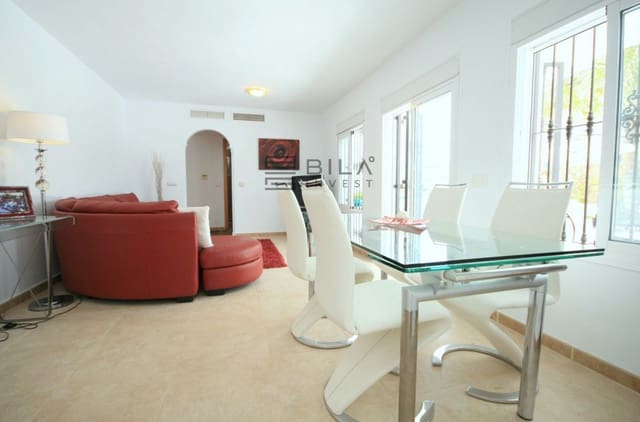 4 sypialnia Willa na sprzedaż w La Cala de Mijas, Mijas z basenem garażem - 995 000 € (Ref: 9714407)