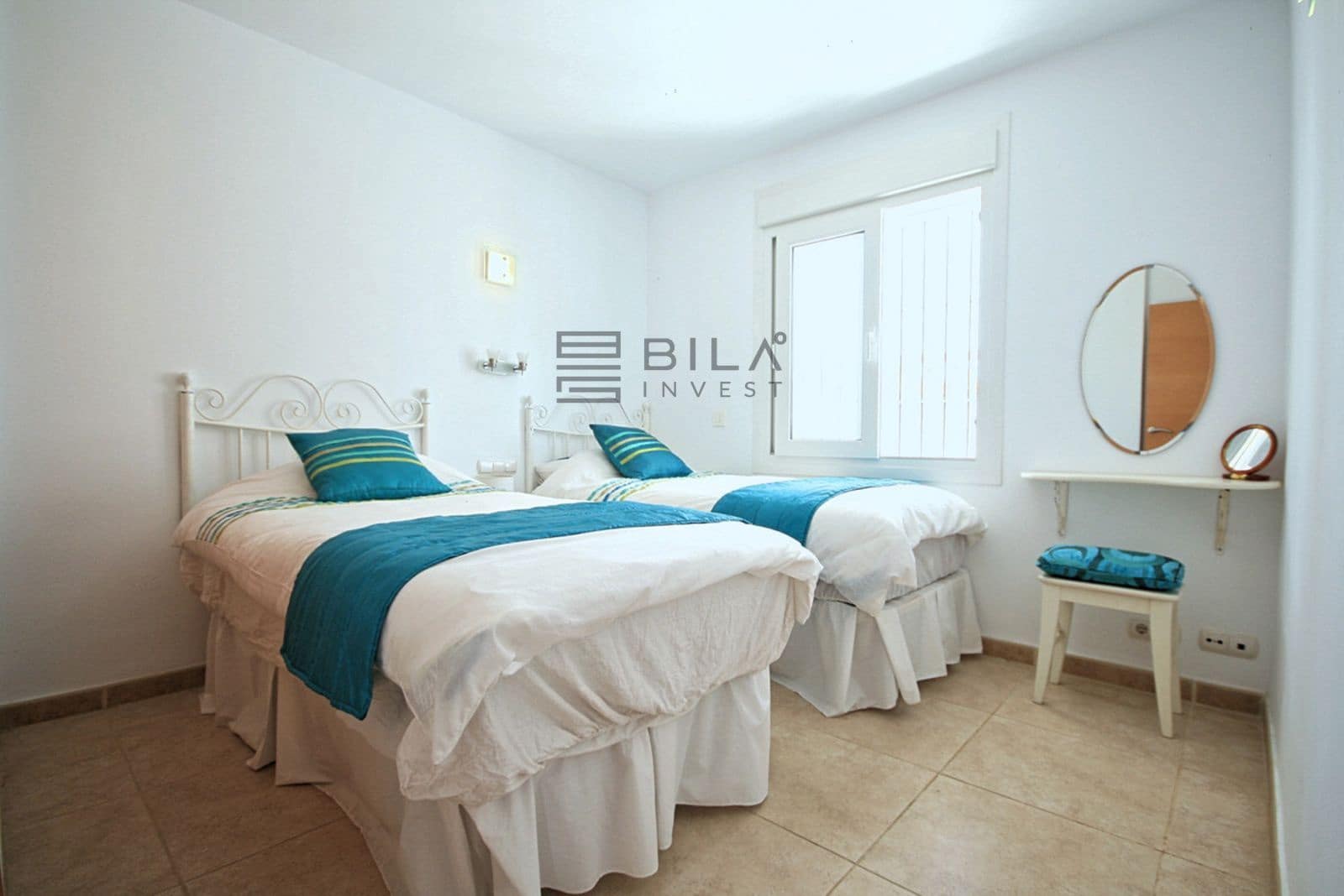 4 bedroom Villa for sale in La Cala de Mijas with pool garage - € 995,000 (Ref: 9714407)