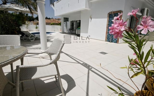 4 sypialnia Willa na sprzedaż w La Cala de Mijas, Mijas z basenem garażem - 995 000 € (Ref: 9714407)