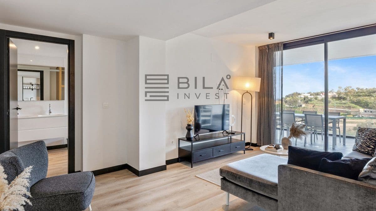 3 bedroom Flat for sale in Mijas Costa with pool garage - € 449,000 (Ref: 9714412)