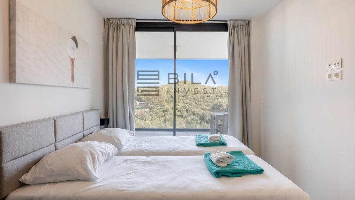 3 bedroom Flat for sale in Mijas Costa with pool garage - € 449,000 (Ref: 9714412)