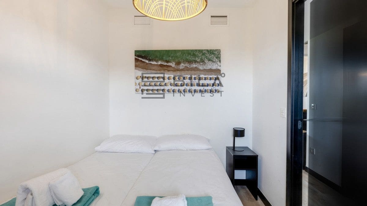 3 bedroom Flat for sale in Mijas Costa with pool garage - € 449,000 (Ref: 9714412)