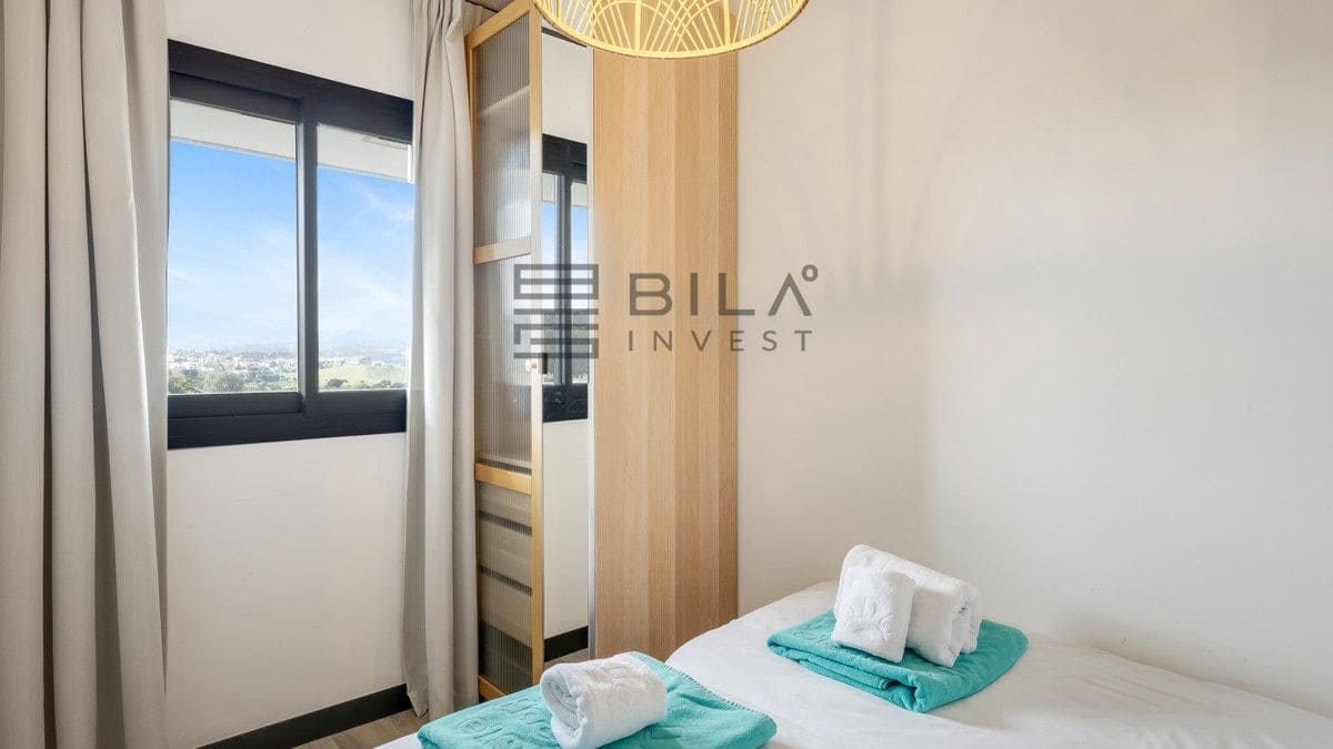 3 bedroom Flat for sale in Mijas Costa with pool garage - € 449,000 (Ref: 9714412)