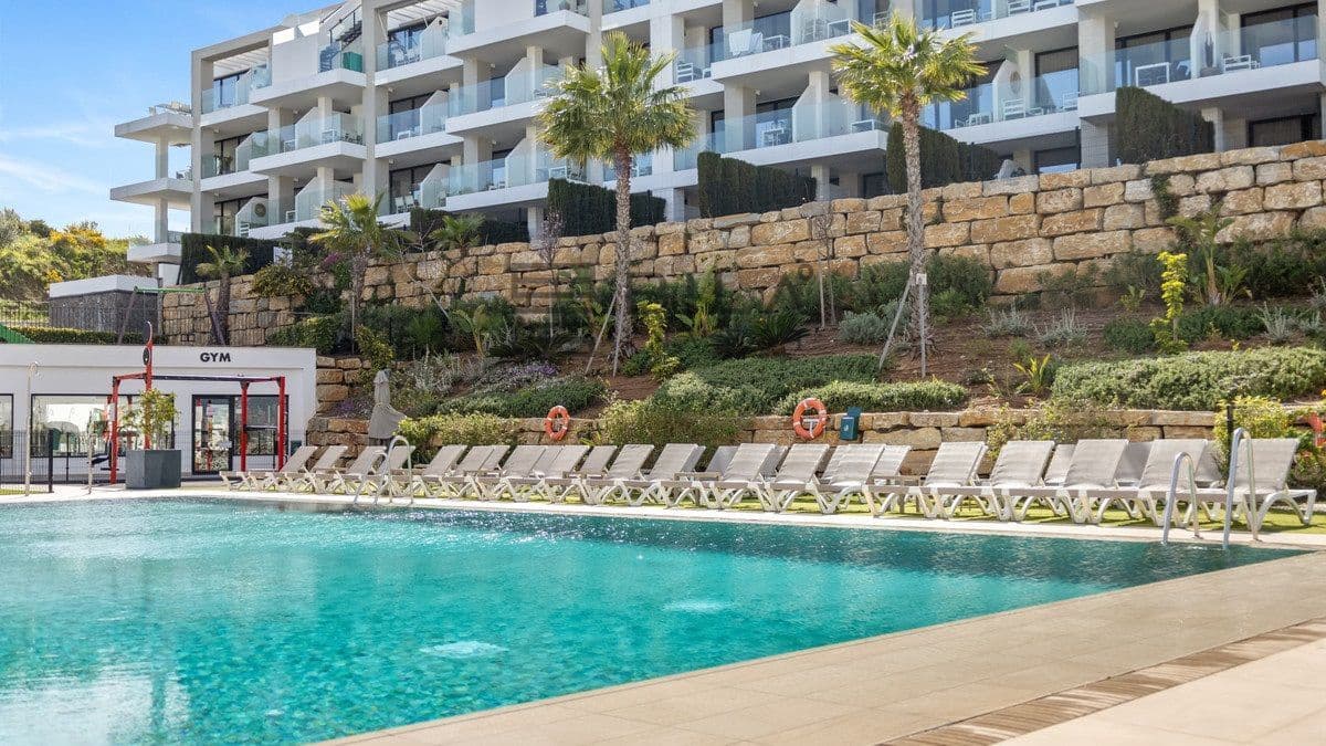 3 bedroom Flat for sale in Mijas Costa with pool garage - € 449,000 (Ref: 9714412)