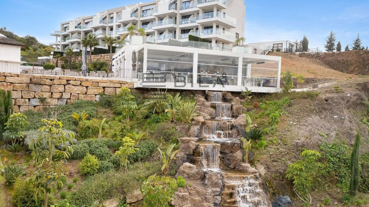 3 bedroom Flat for sale in Mijas Costa with pool garage - € 449,000 (Ref: 9714412)