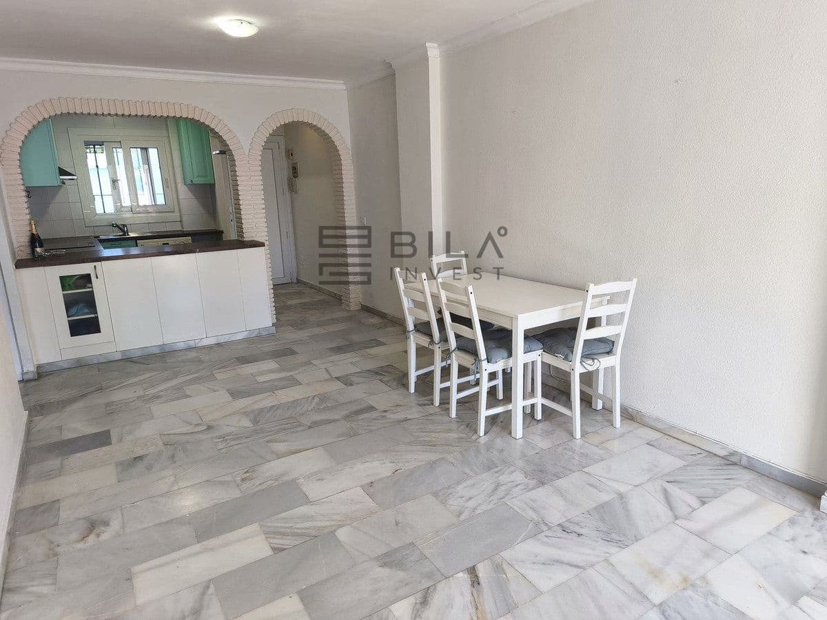 2 soverom Leilighet til salgs i Riviera del Sol med svømmebasseng - € 289 999 (Ref: 9714417)