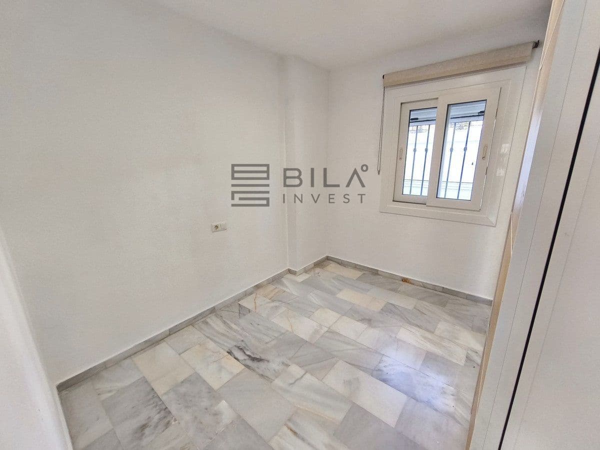 2 soverom Leilighet til salgs i Riviera del Sol med svømmebasseng - € 289 999 (Ref: 9714417)