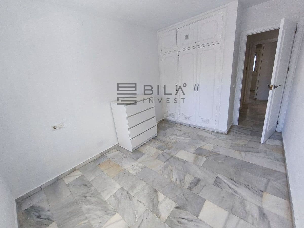 2 soverom Leilighet til salgs i Riviera del Sol med svømmebasseng - € 289 999 (Ref: 9714417)