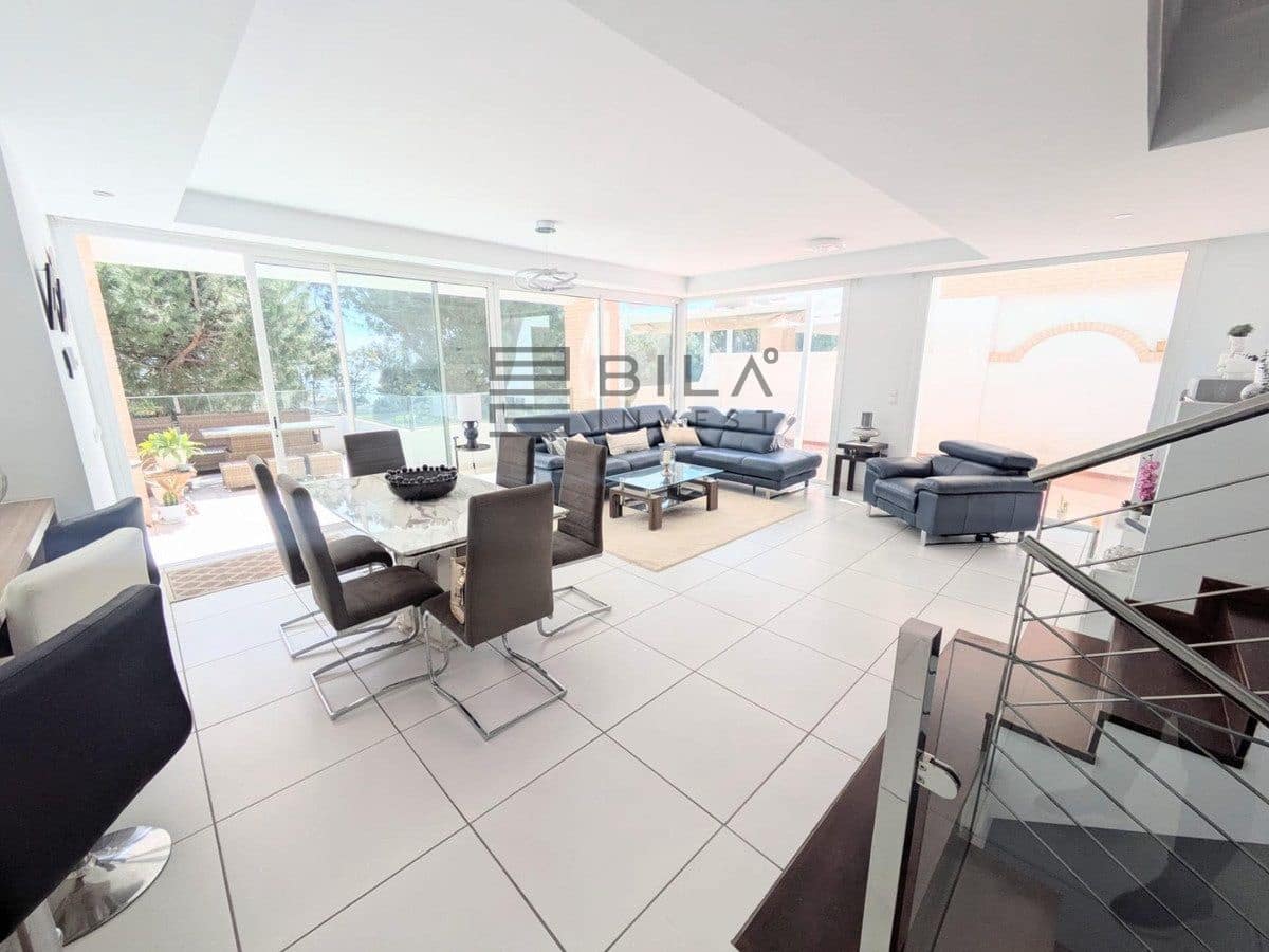 4 bedroom Villa for sale in Torremuelle with pool garage - € 879,000 (Ref: 9714418)