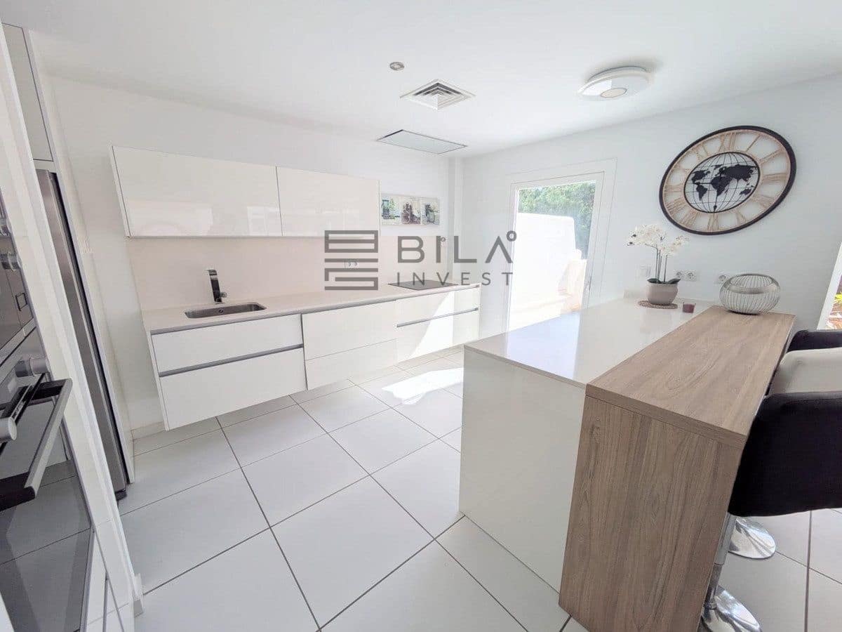 4 bedroom Villa for sale in Torremuelle with pool garage - € 879,000 (Ref: 9714418)