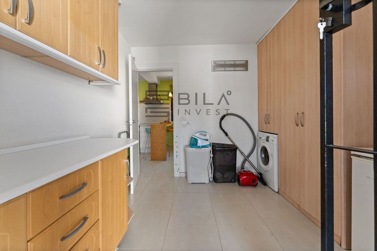 3 bedroom Villa for sale in La Sierrezuela with pool garage - € 649,000 (Ref: 9714420)