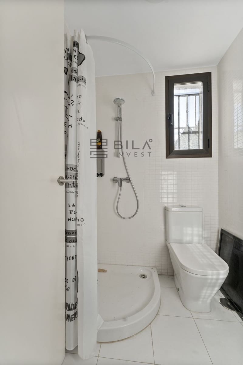 3 bedroom Villa for sale in La Sierrezuela with pool garage - € 649,000 (Ref: 9714420)