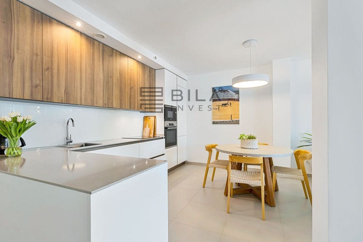 3 slaapkamer Flat te koop in Benalmadena Costa met zwembad garage - € 695.000 (Ref: 9730510)