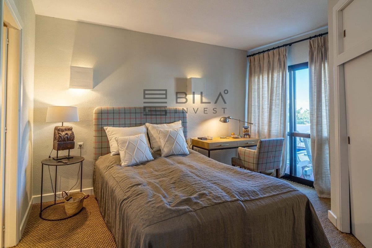 Piso de 2 habitaciones en Calahonda en venta con piscina garaje - 339.000 € (Ref: 9730511)