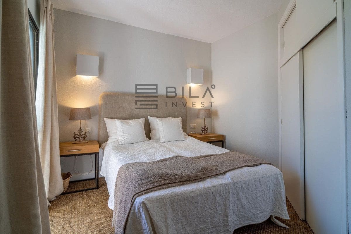 Piso de 2 habitaciones en Calahonda en venta con piscina garaje - 339.000 € (Ref: 9730511)