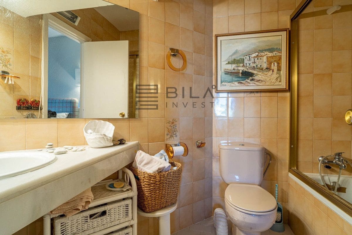 Piso de 2 habitaciones en Calahonda en venta con piscina garaje - 339.000 € (Ref: 9730511)