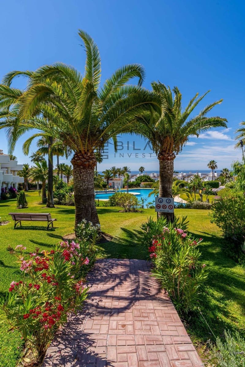 Piso de 2 habitaciones en Calahonda en venta con piscina garaje - 339.000 € (Ref: 9730511)