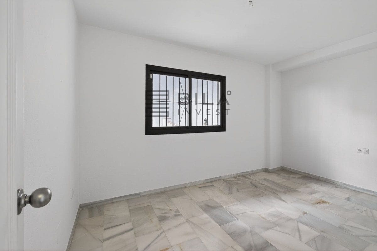 2 soveværelse Penthouse til salg i Calahonda med swimmingpool - € 325.000 (Ref: 9730512)