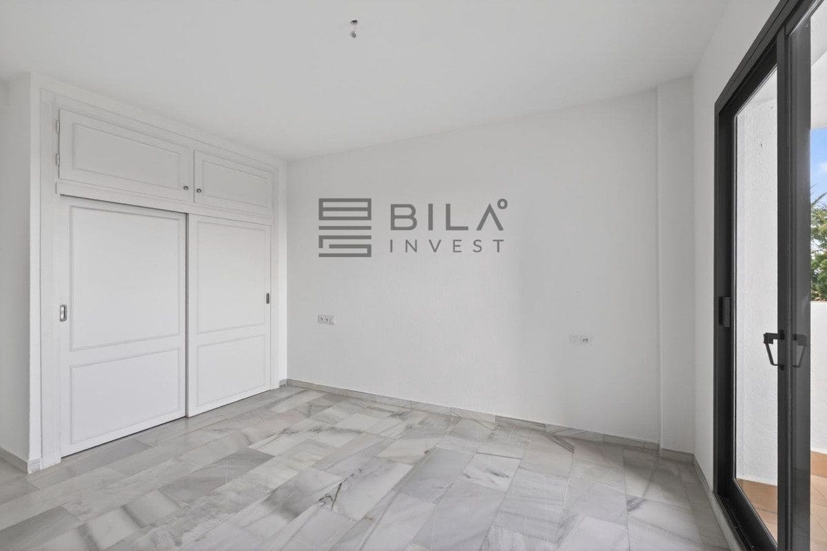 2 soveværelse Penthouse til salg i Calahonda med swimmingpool - € 325.000 (Ref: 9730512)