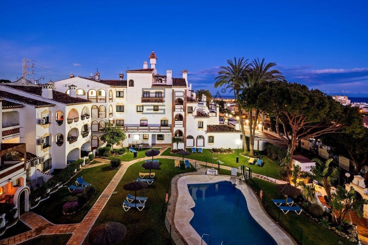 2 soveværelse Penthouse til salg i Calahonda med swimmingpool - € 325.000 (Ref: 9730512)