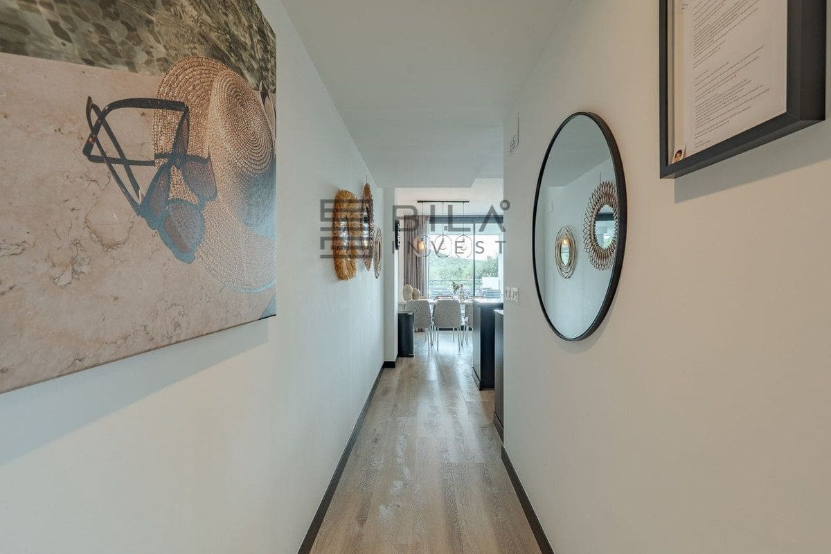 3 bedroom Flat for sale in Mijas Costa with pool garage - € 450,000 (Ref: 9730513)