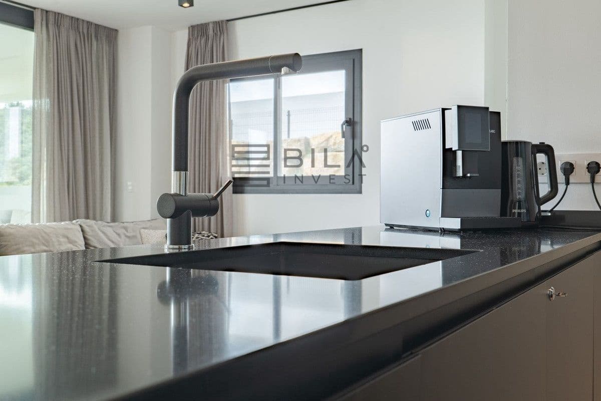 3 bedroom Flat for sale in Mijas Costa with pool garage - € 450,000 (Ref: 9730513)