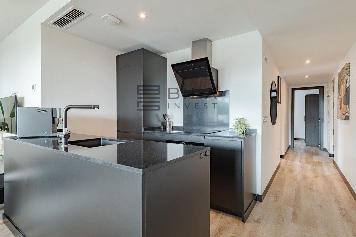 3 bedroom Flat for sale in Mijas Costa with pool garage - € 450,000 (Ref: 9730513)