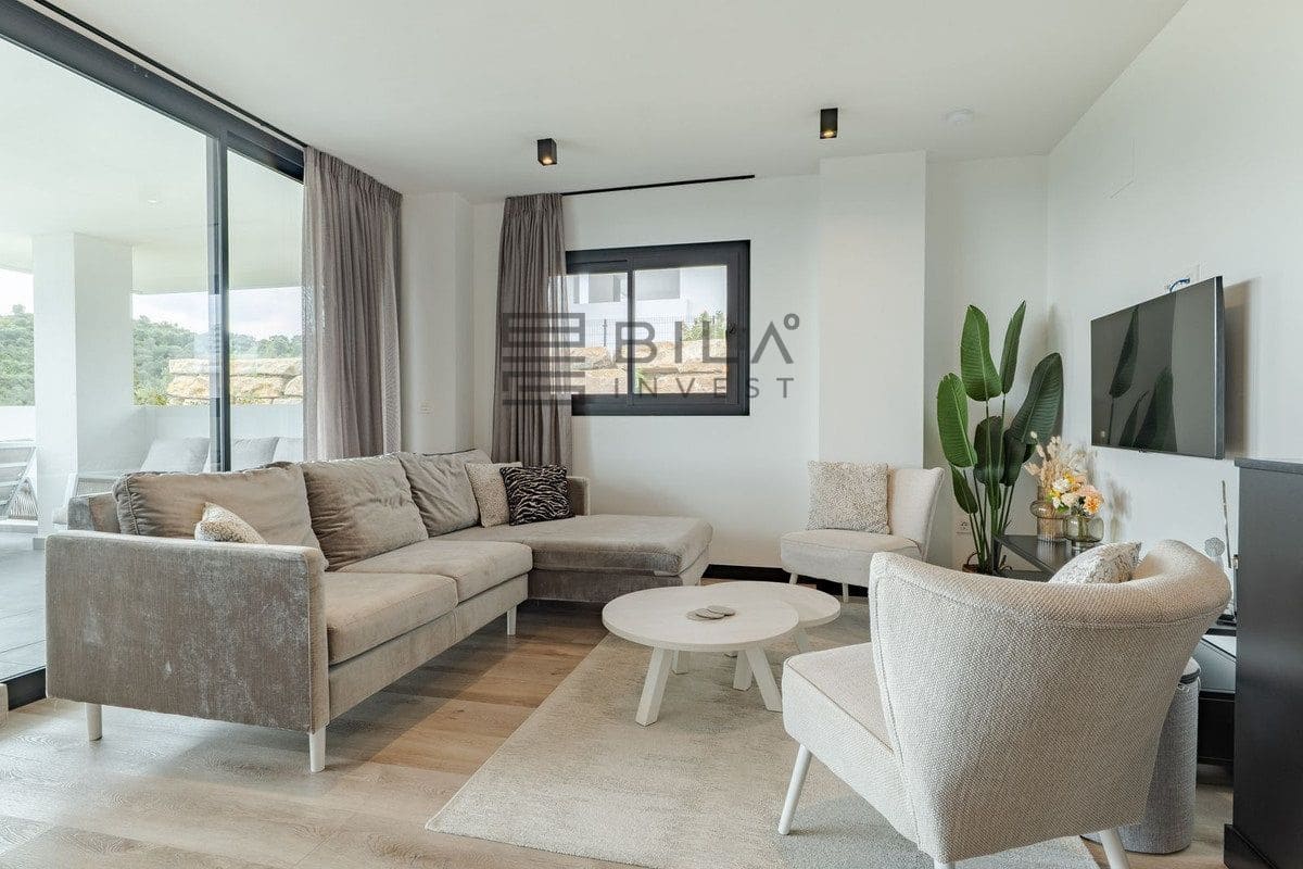 3 bedroom Flat for sale in Mijas Costa with pool garage - € 450,000 (Ref: 9730513)