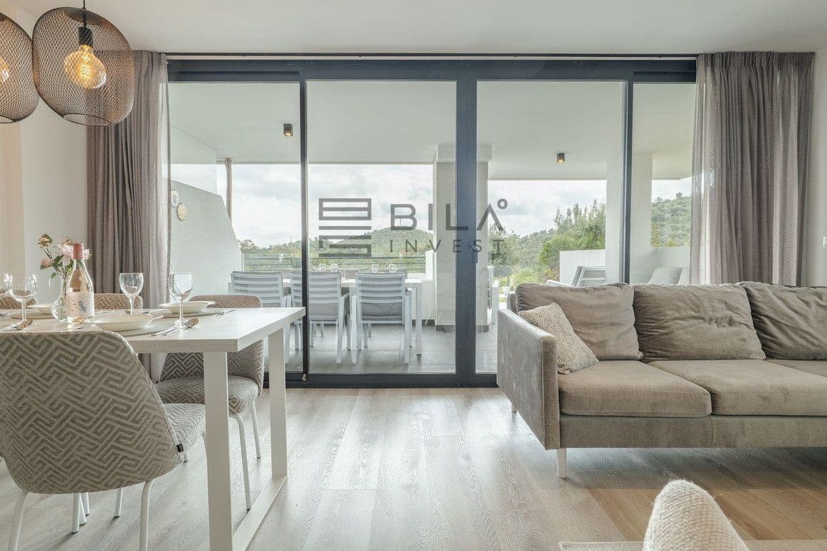 3 bedroom Flat for sale in Mijas Costa with pool garage - € 450,000 (Ref: 9730513)