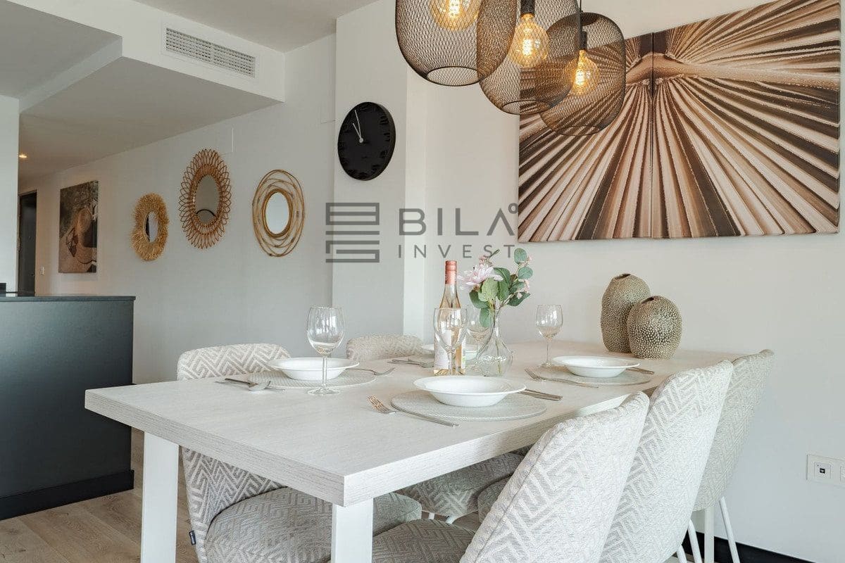 3 bedroom Flat for sale in Mijas Costa with pool garage - € 450,000 (Ref: 9730513)