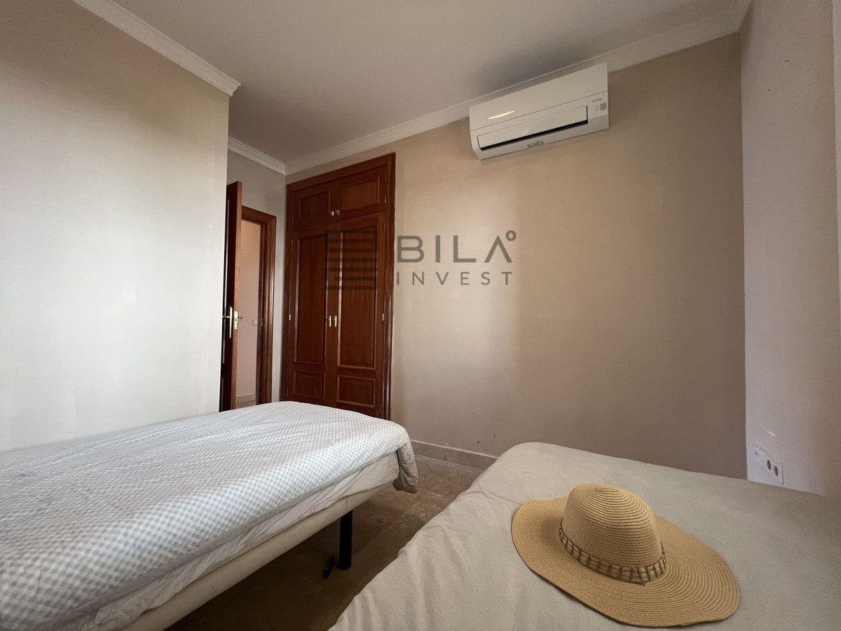 2 bedroom Flat for sale in La Cala Hills with pool garage - € 299,900 (Ref: 9730514)