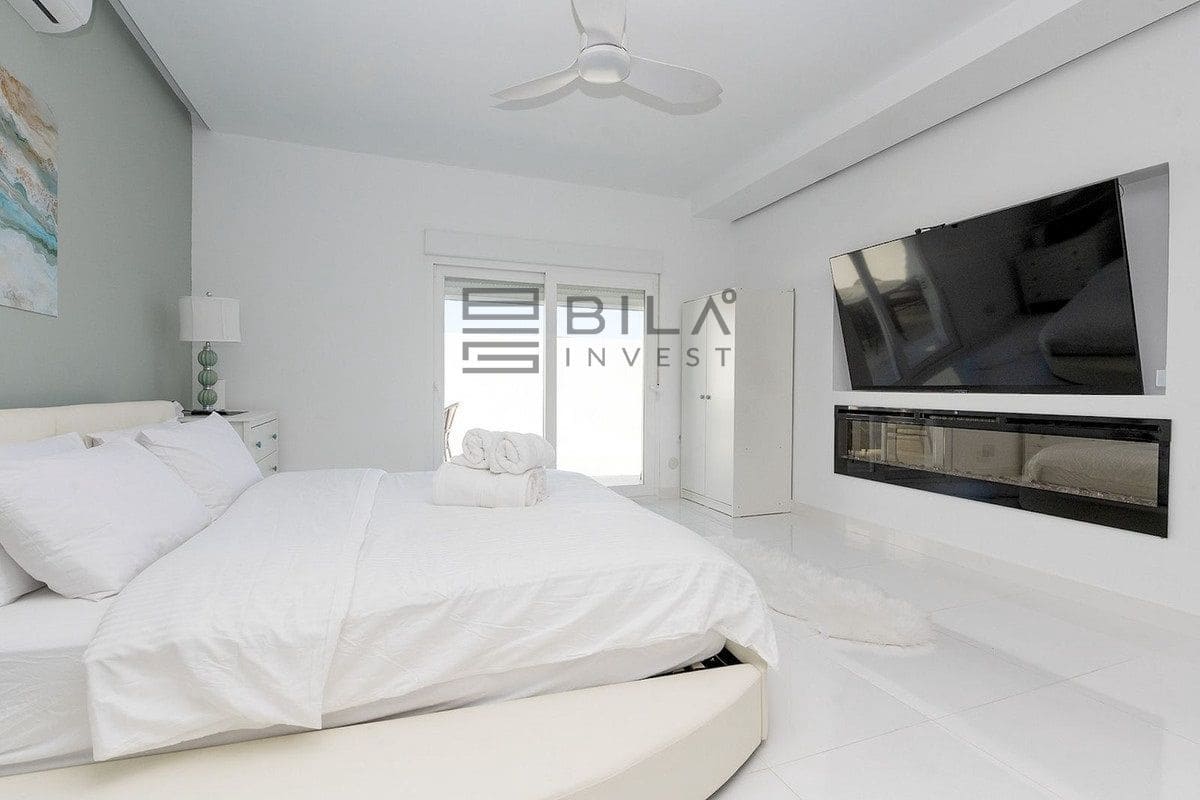 6 soveværelse Villa til salg i Benalmadena med swimmingpool garage - € 1.495.000 (Ref: 9730515)