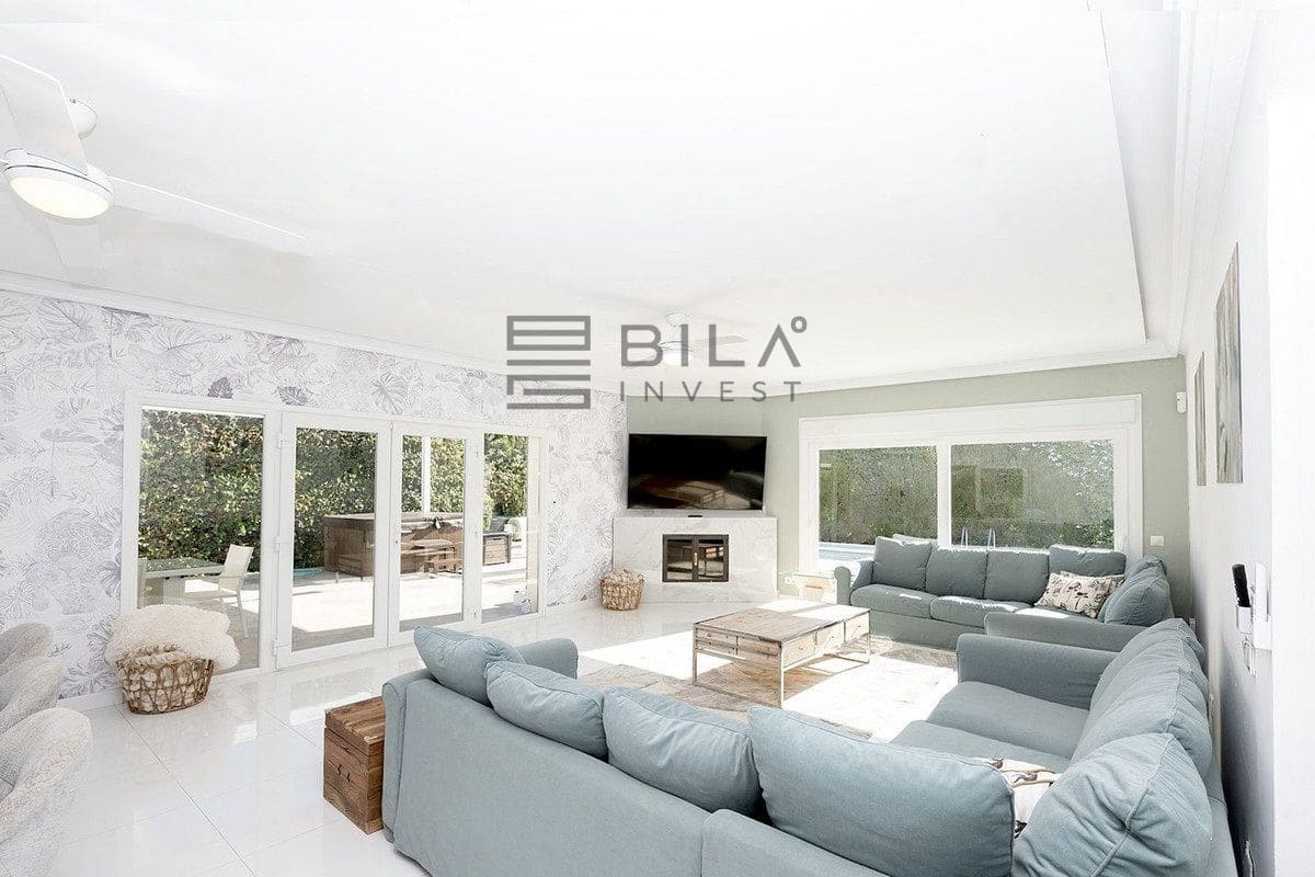 6 soveværelse Villa til salg i Benalmadena med swimmingpool garage - € 1.495.000 (Ref: 9730515)