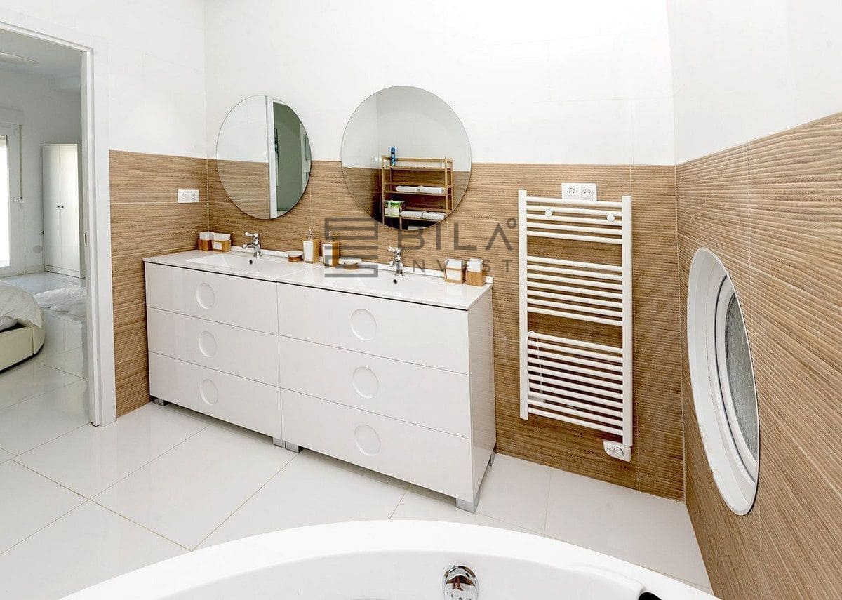 6 soveværelse Villa til salg i Benalmadena med swimmingpool garage - € 1.495.000 (Ref: 9730515)