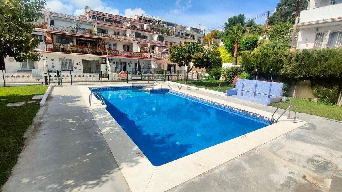 3 bedroom Flat for sale in El Faro with pool garage - € 290,000 (Ref: 9730516)