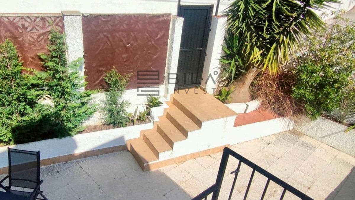 3 bedroom Flat for sale in El Faro with pool garage - € 290,000 (Ref: 9730516)