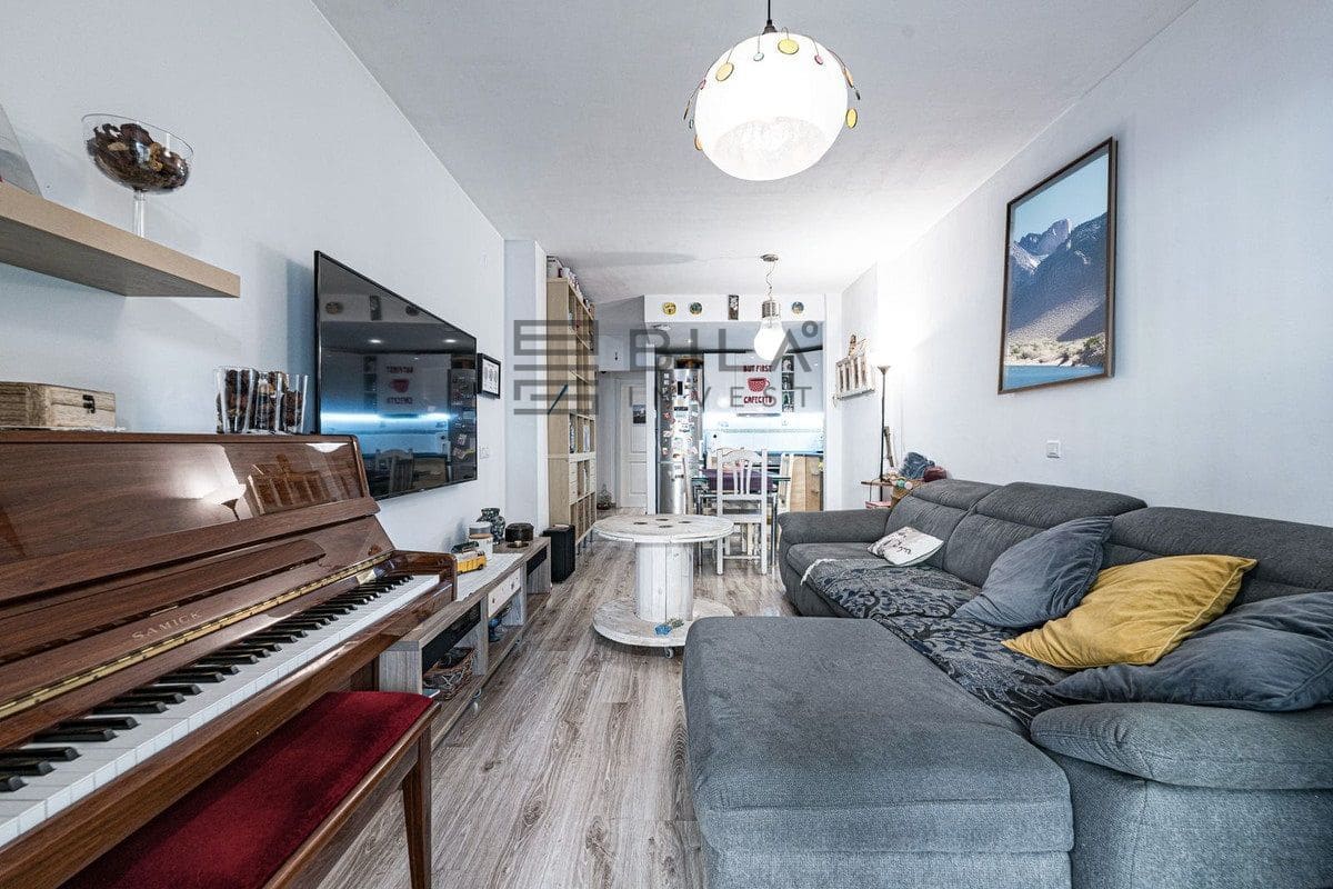 2 makuuhuone Asunto myytävänä paikassa Fuengirola mukana uima-altaan 
autotalli - 299 000 € (Ref: 9737751)