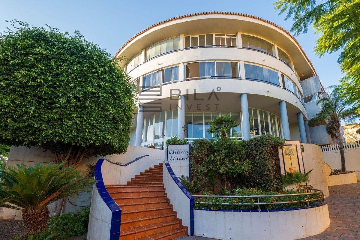 2 makuuhuone Asunto myytävänä paikassa Fuengirola mukana uima-altaan 
autotalli - 299 000 € (Ref: 9737751)