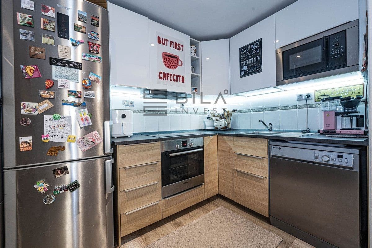 2 makuuhuone Asunto myytävänä paikassa Fuengirola mukana uima-altaan 
autotalli - 299 000 € (Ref: 9737751)