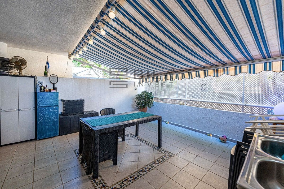 2 makuuhuone Asunto myytävänä paikassa Fuengirola mukana uima-altaan 
autotalli - 299 000 € (Ref: 9737751)