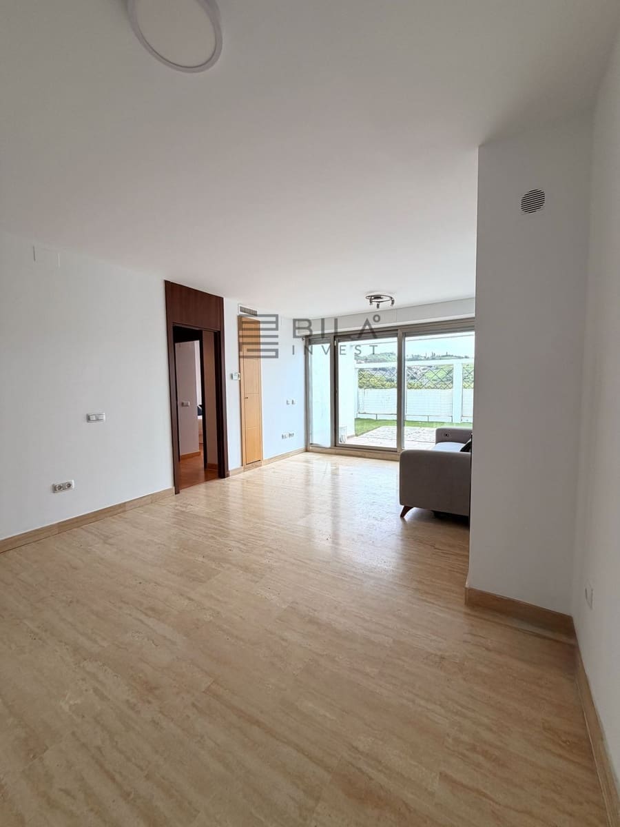 1 bedroom Flat for sale in La Cala de Mijas with pool garage - € 255,000 (Ref: 9737752)