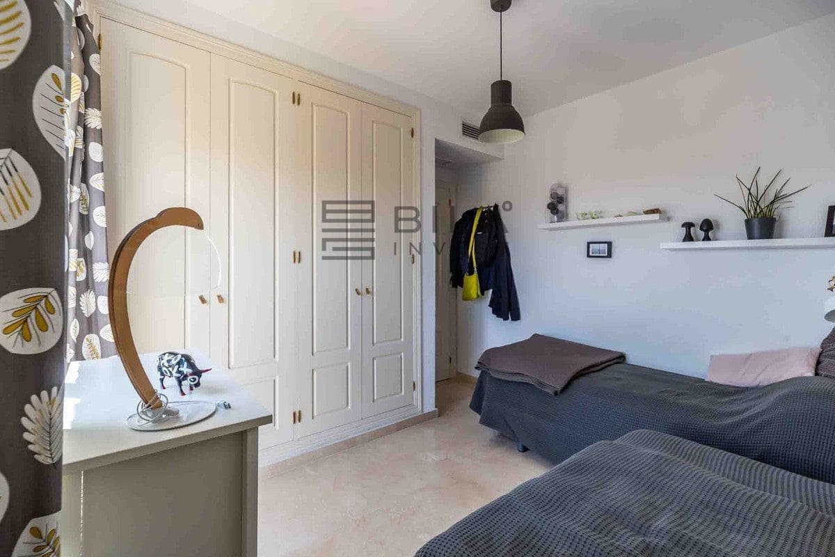 3 quarto Penthouse para venda em Riviera del Sol com piscina - 399 000 € (Ref: 9737753)