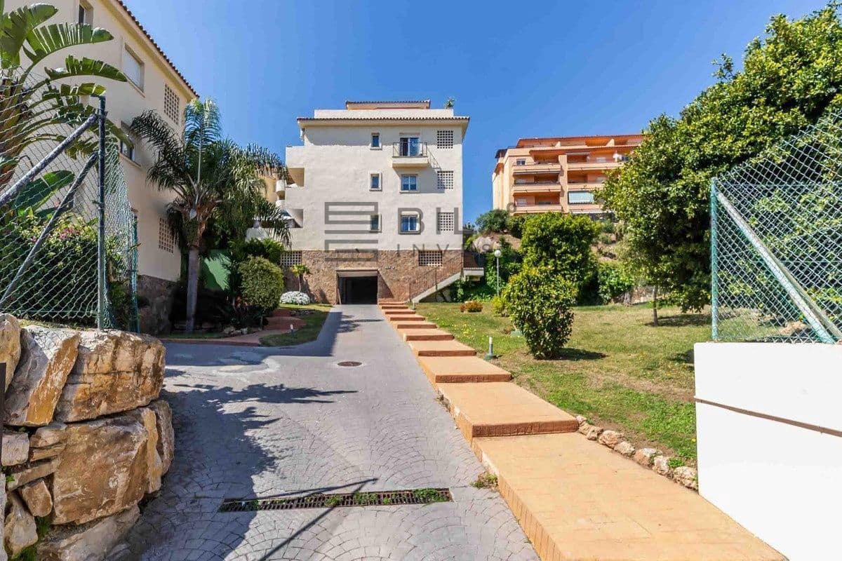 3 quarto Penthouse para venda em Riviera del Sol com piscina - 399 000 € (Ref: 9737753)